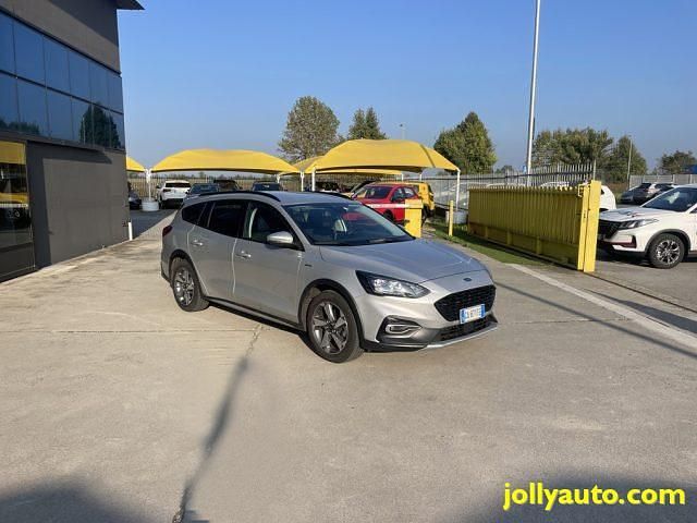 Usata Ford Focus ST-Line 125 CV (91 kW) 2020 Argento / metallizzato Station wagon
