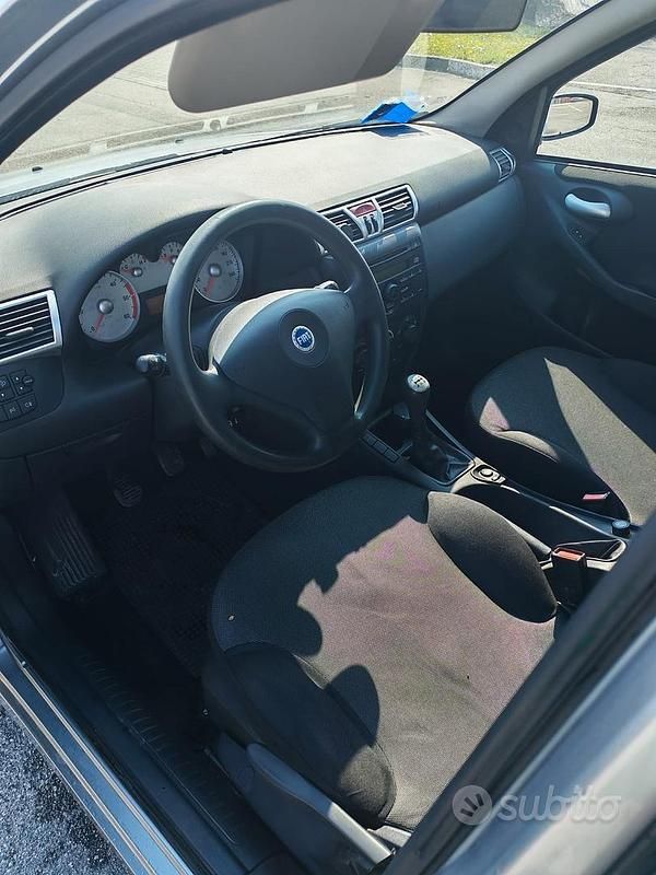 Usata Fiat Stilo 2006 Grigio Berlina