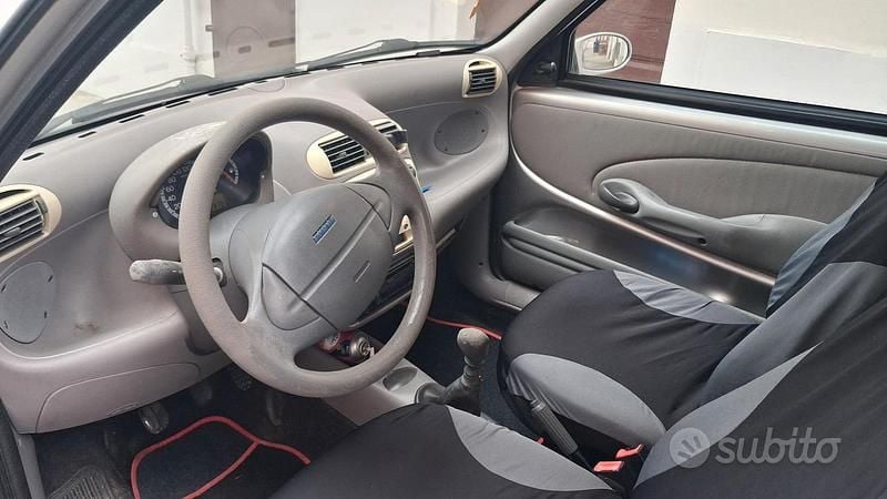 Usata Fiat 600 2006 Grigio Berlina