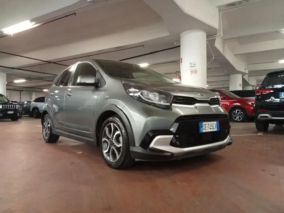 Usata Kia Picanto X-Line 67 CV (49 kW) 2021 Utilitaria