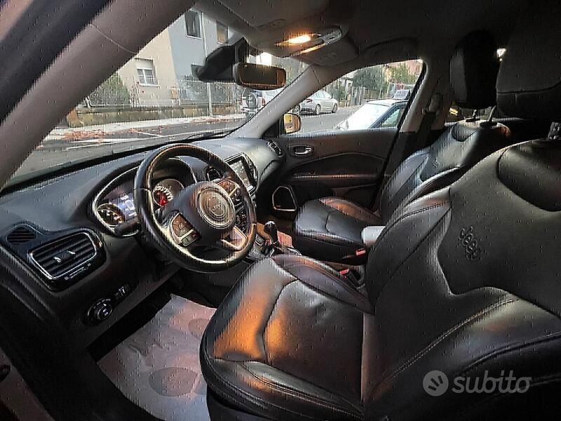 Usata Jeep Compass Limited 170 CV (125 kW) 2018 Argento SUV