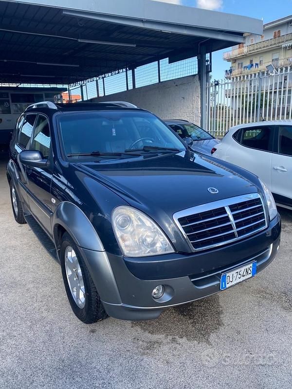 Blu Usata 2007 Ssangyong (KGM) Rexton SUV | 3500 € (Buon prezzo) - Immagine 1/4