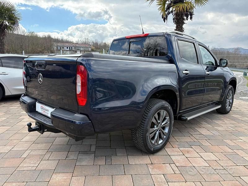 Usata Mercedes X250 190 CV (139 kW) 2019 Blu Pick-up