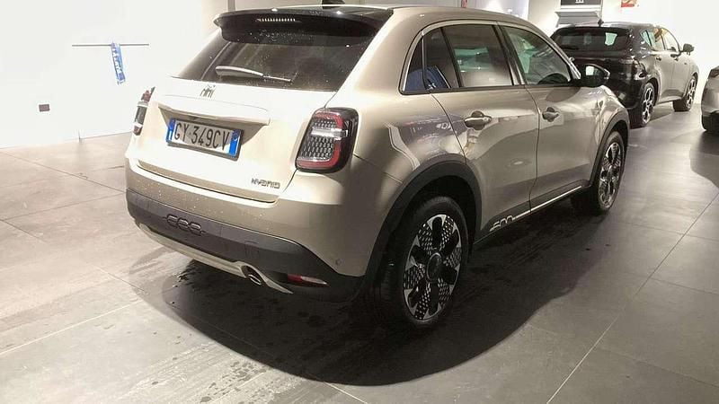 Usata Fiat 600 La Prima 110 CV (80 kW) 2025 Beige SUV