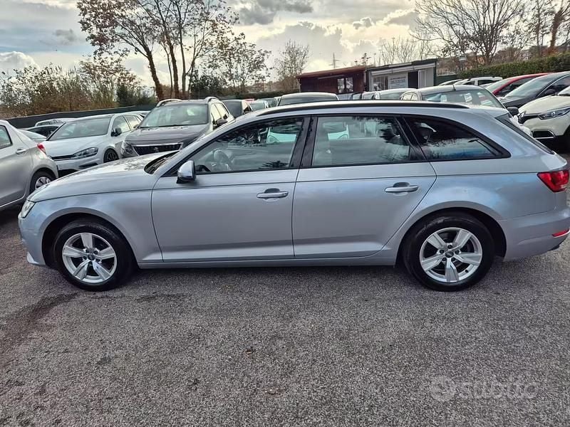 Usata Audi A4 Business 150 CV (110 kW) 2017 Grigio Berlina