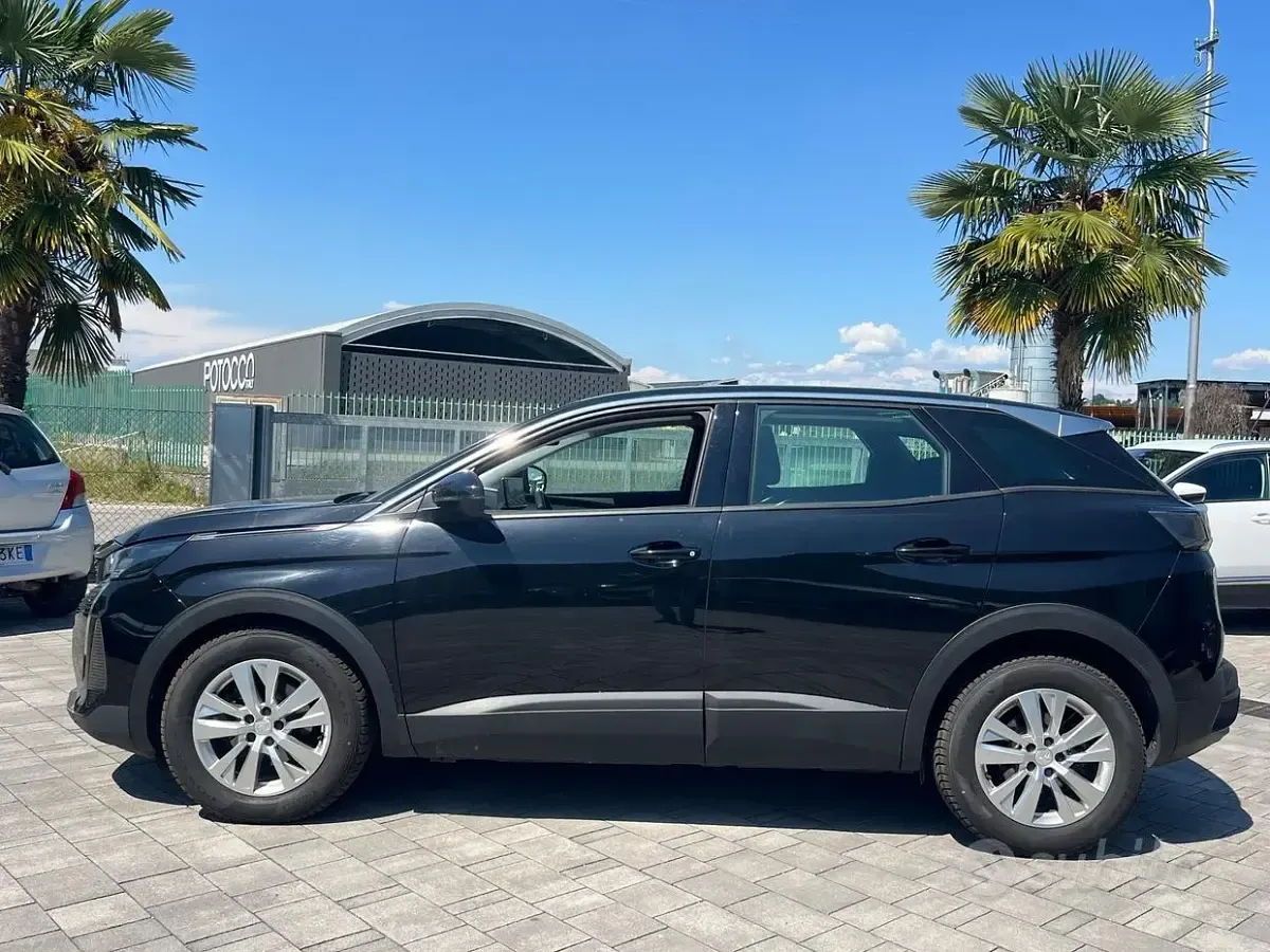 Usata Peugeot 3008 Business-Line 131 CV (96 kW) 2021 Nero SUV