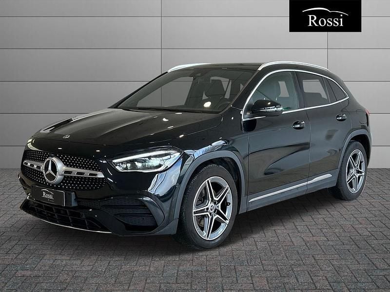 Usata Mercedes GLA200 Premium 150 CV (110 kW) 2023 Nero SUV