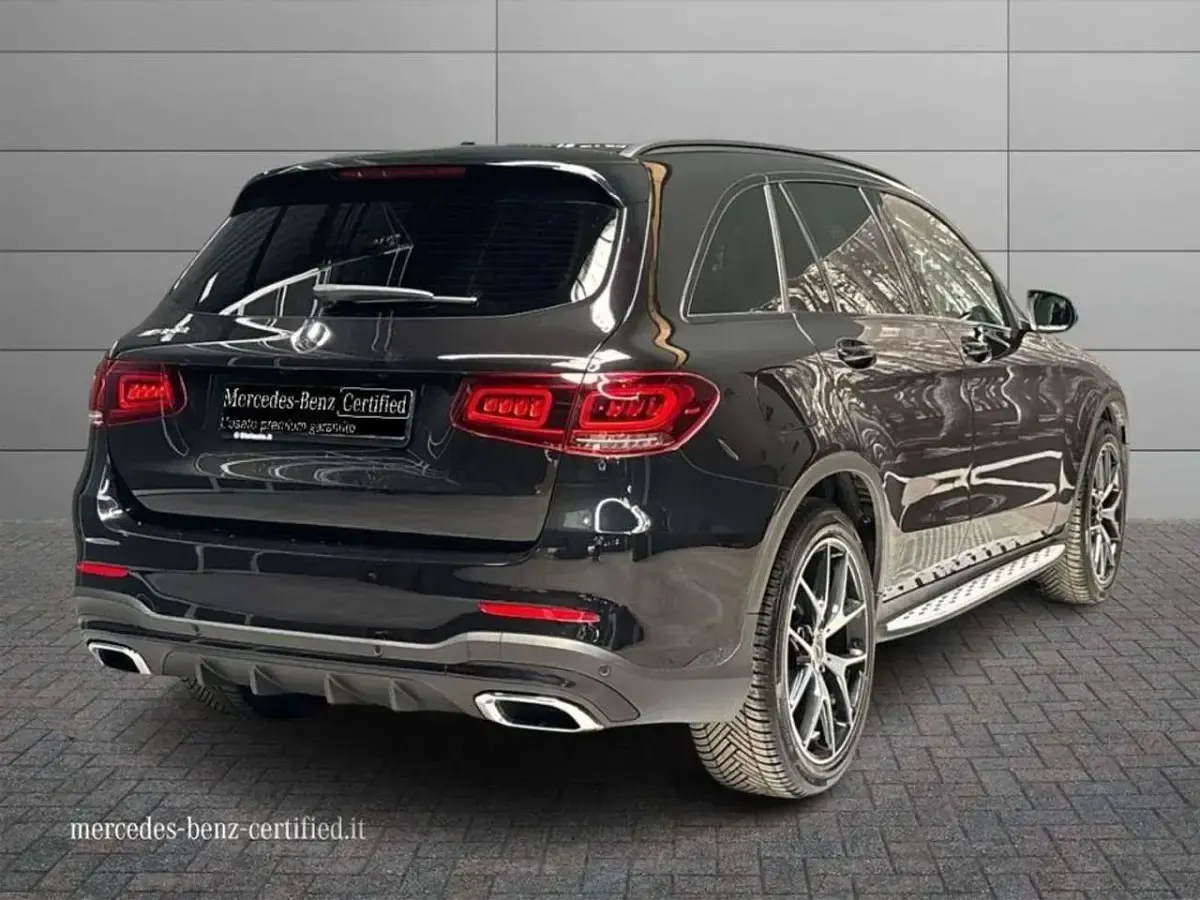 Usata Mercedes GLC200 Premium 163 CV (119 kW) 2020 Nero ossidiana SUV