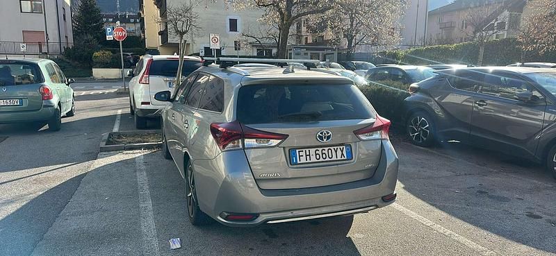 Usata Toyota Auris Touring Sports Active 99 CV (72 kW) 2017 Station wagon