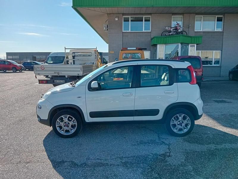 Usata Fiat Panda 4x4 75 CV (55 kW) 2013 Bianco Utilitaria