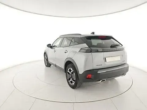 Usata Peugeot 2008 Allure 145 CV (106 kW) 2025 Argento SUV