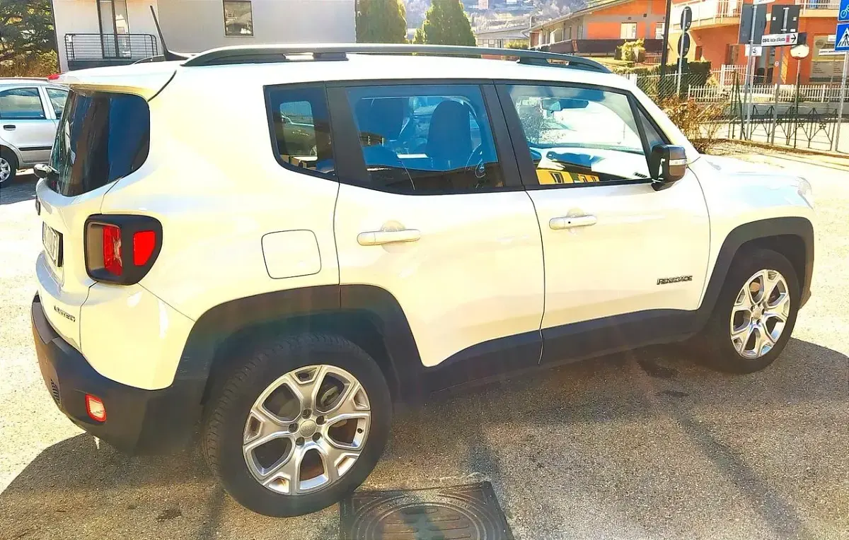 Usata Jeep Renegade Limited 130 CV (95 kW) 2021 Bianco SUV