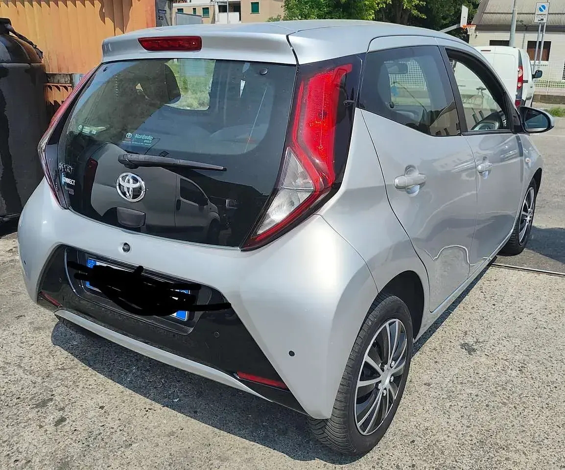 Usata Toyota Aygo X-wave 72 CV (52 kW) 2019 Other Utilitaria