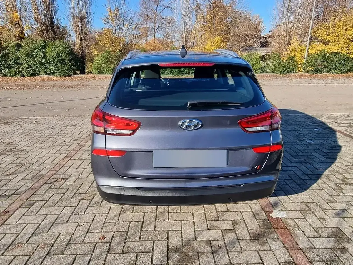 Usata Hyundai i30 110 CV (80 kW) 2017 Grigio Station wagon