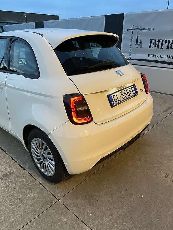 Usata Fiat 500e Action 42 kW (58 CV) 2023 Utilitaria