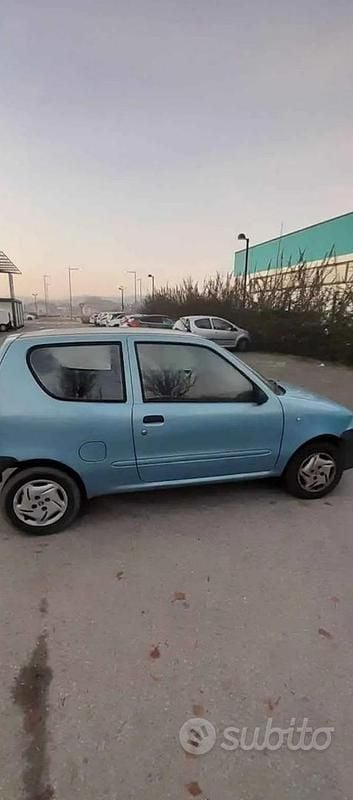 Usata Fiat 600 2005 Blu Berlina