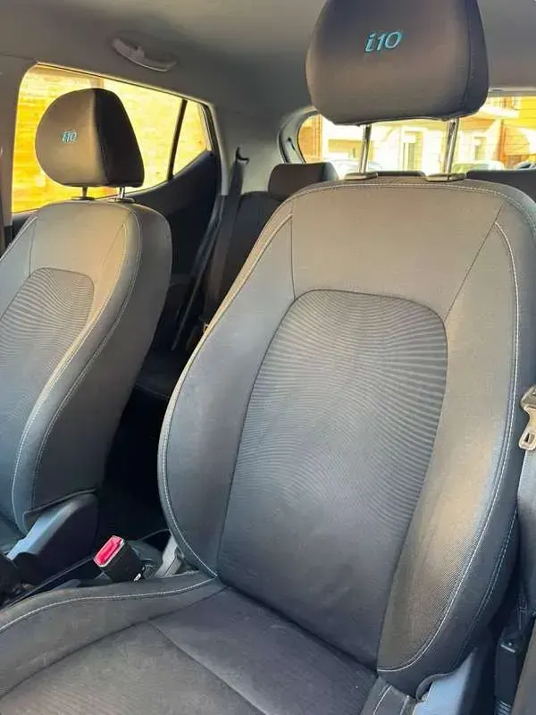 Usata Hyundai i10 Comfort 67 CV (49 kW) 2016 Bianco Utilitaria