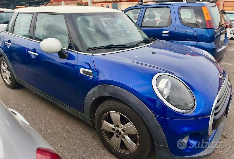 Usata Mini Cooper 2018 Blu Utilitaria