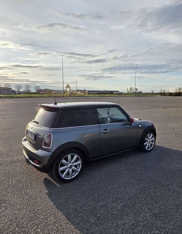 Usata Mini John Cooper Works Chili 211 CV (155 kW) 2008 Utilitaria