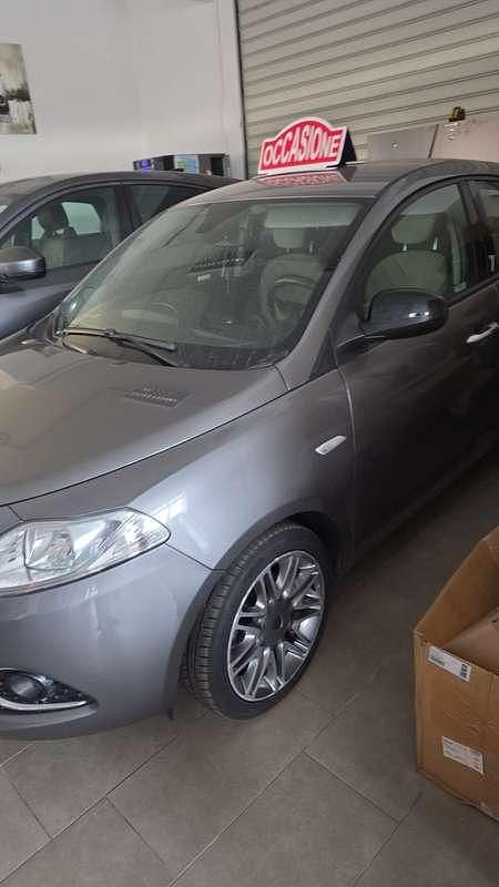 Usata Lancia Ypsilon S 95 CV (69 kW) 2016 Utilitaria