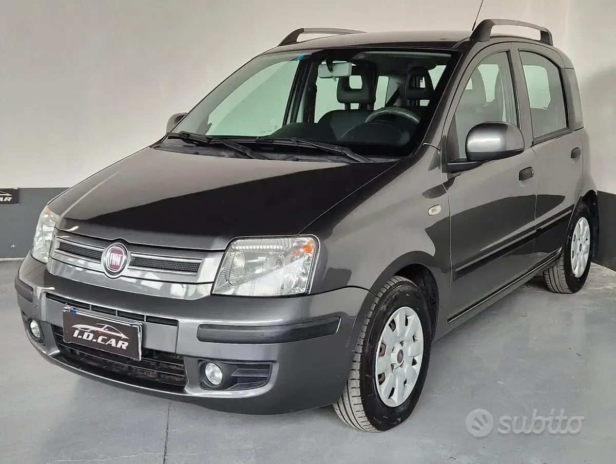 Usata Fiat Panda Emotion 69 CV (50 kW) 2011 Utilitaria