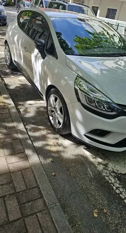 Usata Renault Clio IV Zen 75 CV (55 kW) 2019 Bianco Berlina