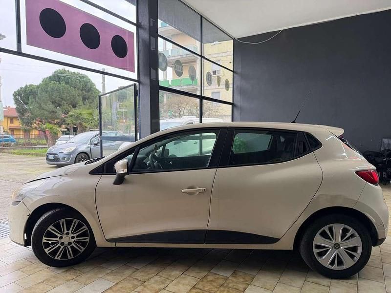 Usata Renault Clio GrandTour 75 CV (55 kW) 2015 Beige Station wagon