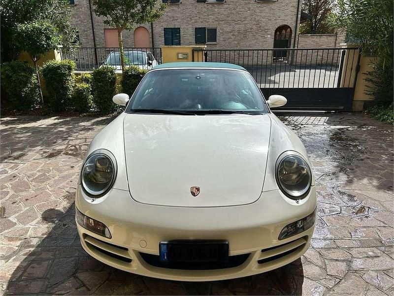 Usata Porsche 911 Carrera 4S Cabriolet 355 CV (261 kW) 2007 Bianco Cabrio