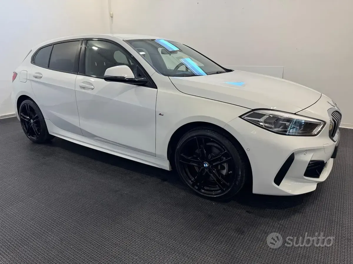 Usata BMW 118 M Sport 136 CV (100 kW) 2021 Bianco Berlina