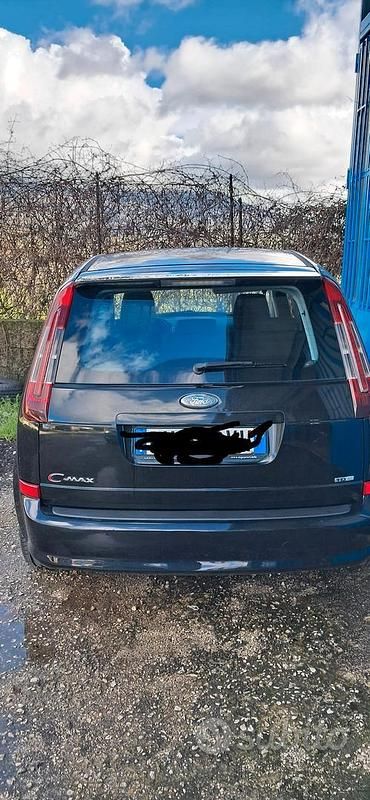 Usata Ford C-MAX Titanium 2010 Monovolume