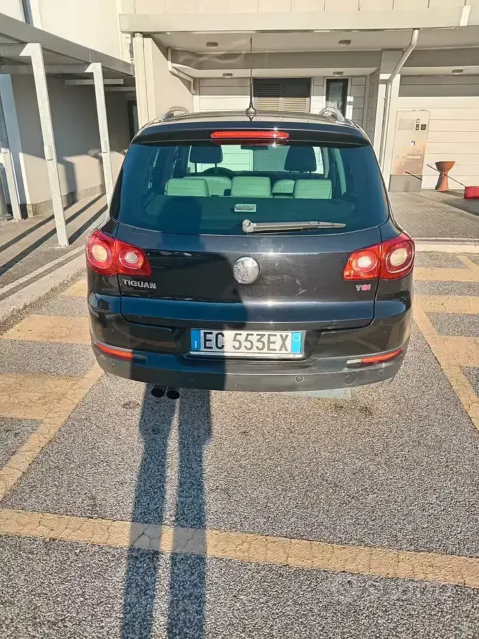 Usata VW Tiguan 150 CV (110 kW) 2010 Nero SUV