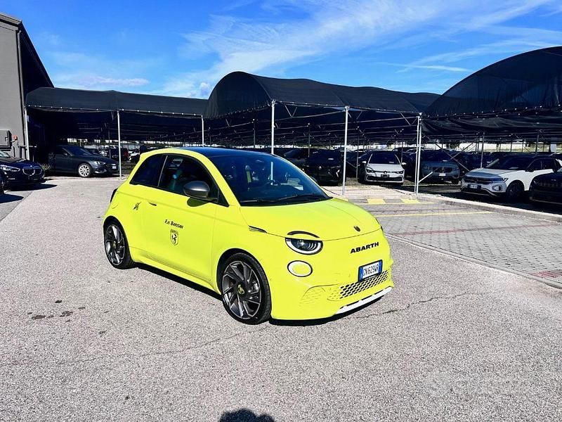 Usata Abarth 500e Turismo 47 kW (64 CV) 2023 Grigio Utilitaria