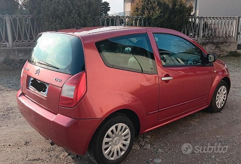 Usata Citroën C2 60 CV (44 kW) 2008 Rosso Utilitaria
