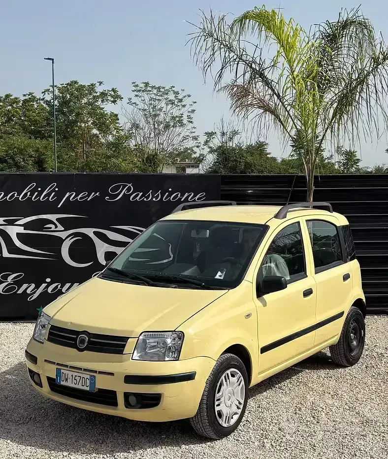 Usata Fiat Panda Active 60 CV (44 kW) 2010 Giallo Utilitaria
