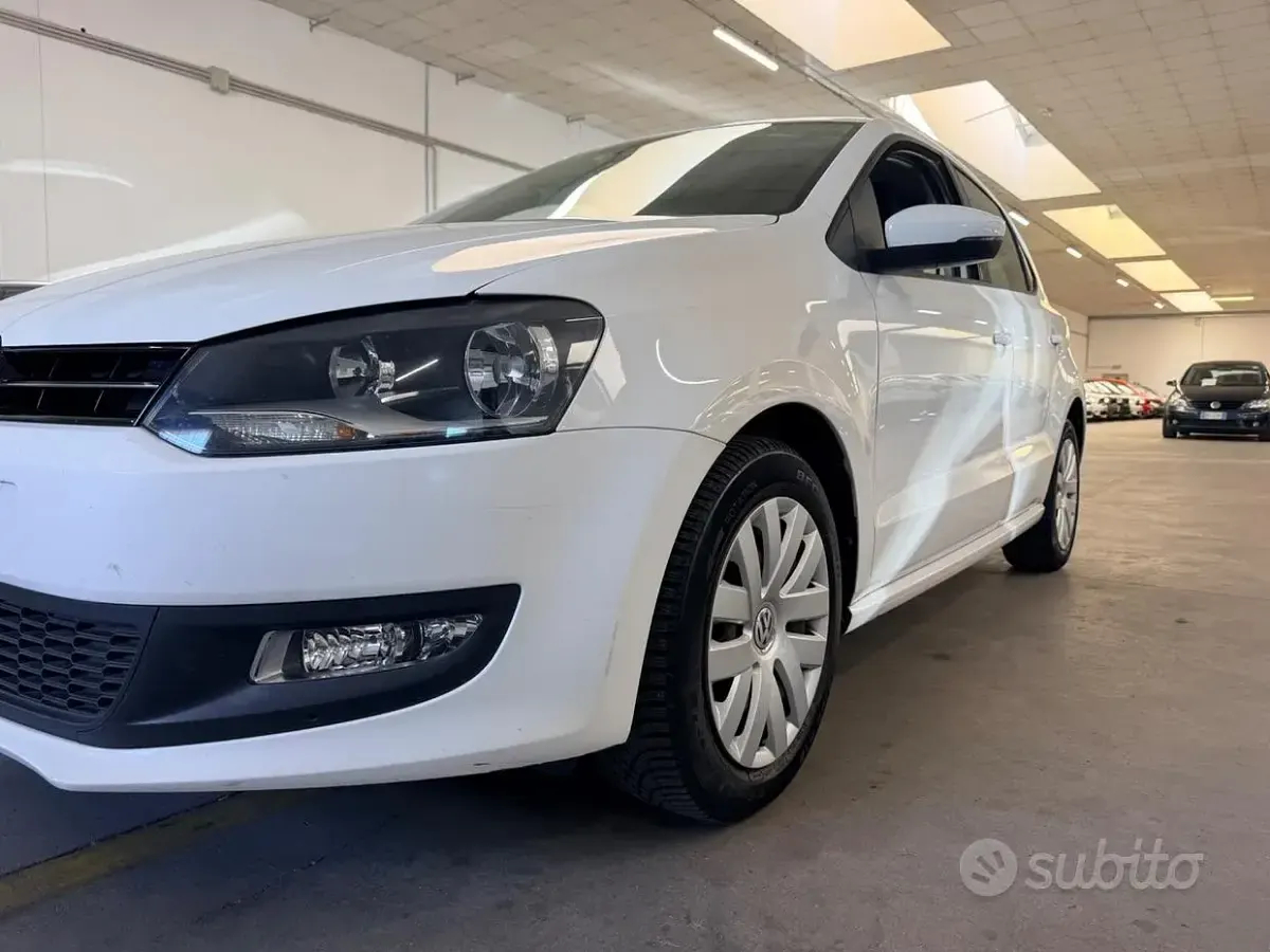 Usata VW Polo Comfortline 82 CV (60 kW) 2011 Bianco Utilitaria