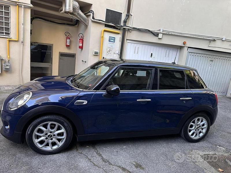 Usata Mini Cooper D 2016 Blu Utilitaria