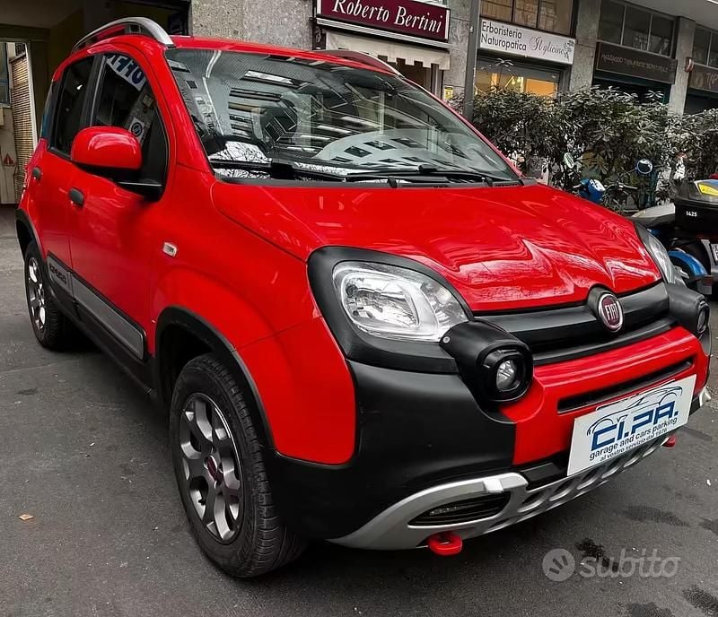 Usata Fiat Panda Cross Cross 95 CV (69 kW) 2017 Rosso Utilitaria