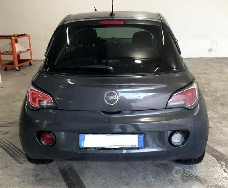 Usata Opel Adam Glam 69 CV (50 kW) 2014 Grigio Utilitaria