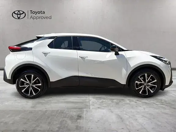 Usata Toyota C-HR Eco 2024 Super white SUV