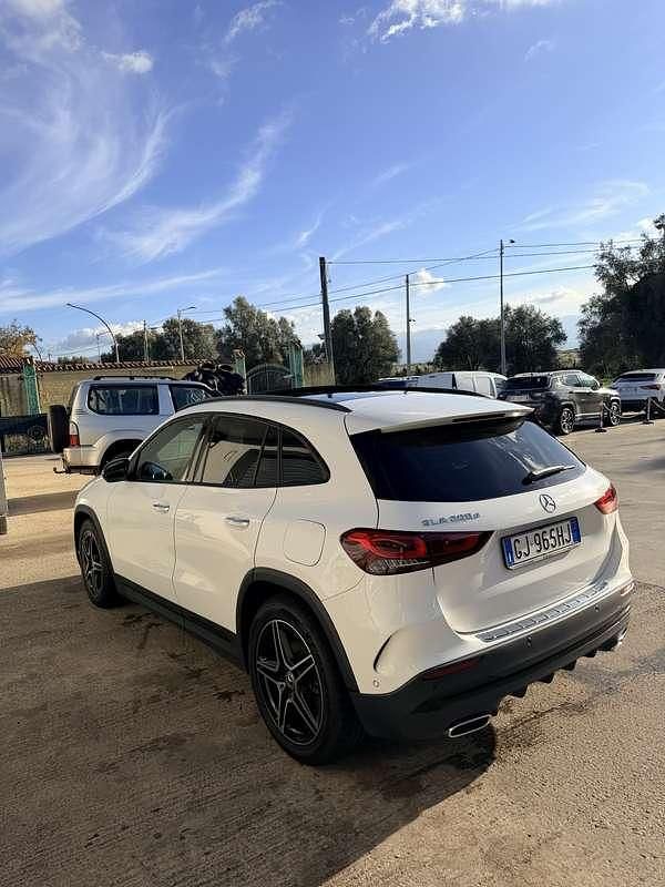 Usata Mercedes GLA200 Premium 150 CV (110 kW) 2022 SUV