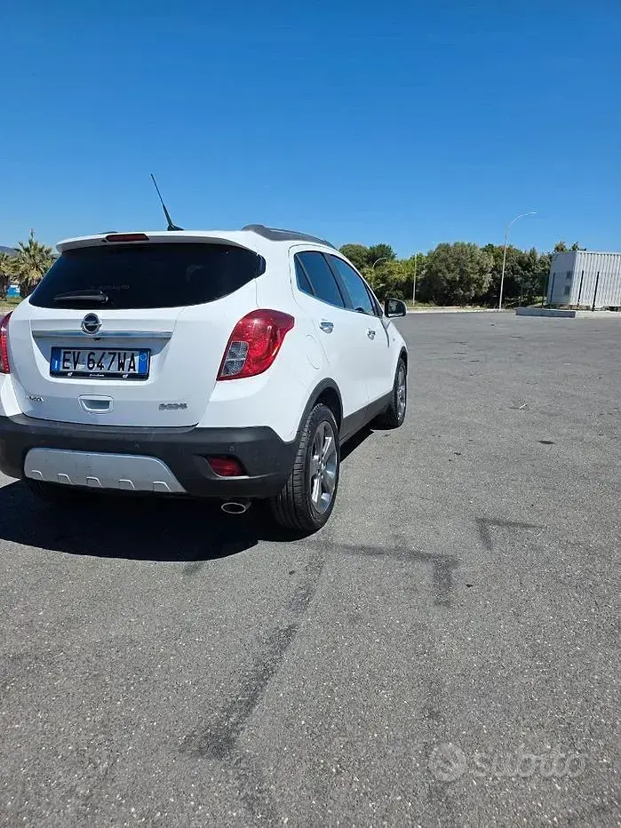 Usata Opel Mokka 140 CV (102 kW) 2014 Bianco SUV