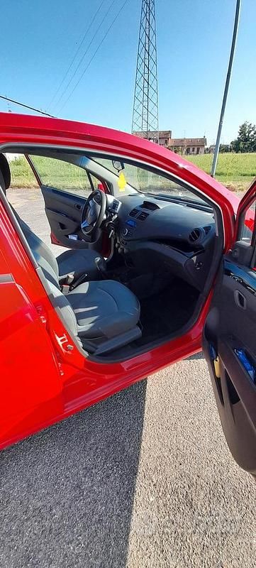 Usata Chevrolet Spark 68 CV (50 kW) 2011 Rosso Utilitaria