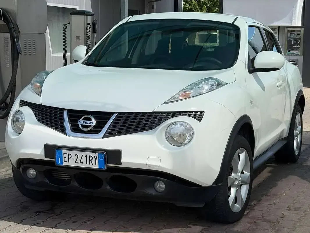 Usata Nissan Juke Tekna 110 CV (80 kW) 2012 Bianco SUV