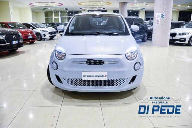 Usata Fiat 500e Opening Edition 86 kW (118 CV) 2020 Blu/azzurro Berlina