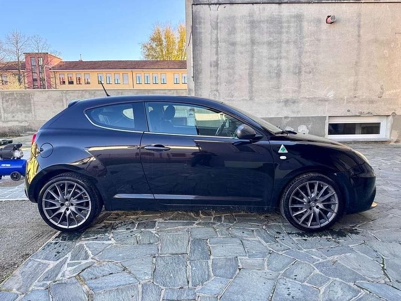 Usata Alfa Romeo MiTo Distinctive 120 CV (88 kW) 2011 Nero Utilitaria