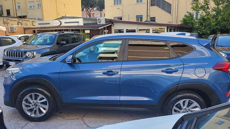 Usata Hyundai Tucson Comfort 132 CV (97 kW) 2016 Blu/azzurro SUV
