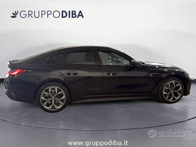 Usata BMW i4 Efficient Dynamics 250 kW (340 CV) 2022 Nero Berlina