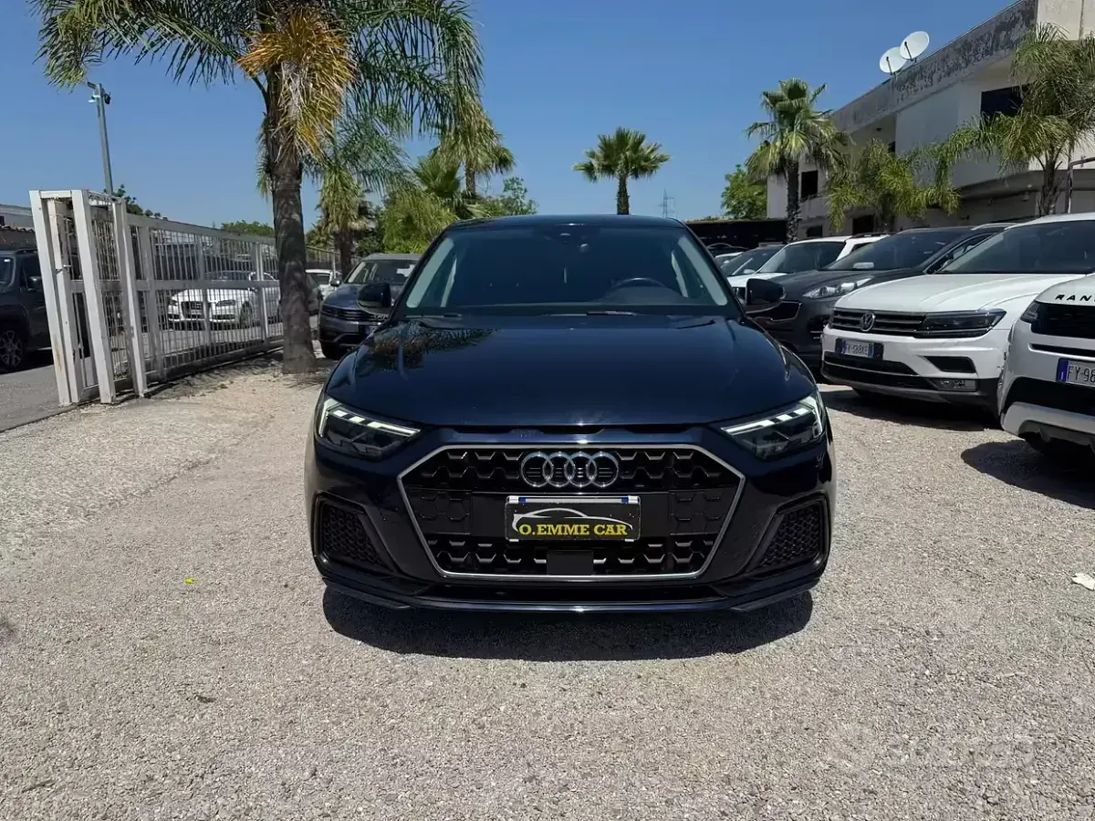 Usata Audi A1 116 CV (85 kW) 2019 Blu SUV