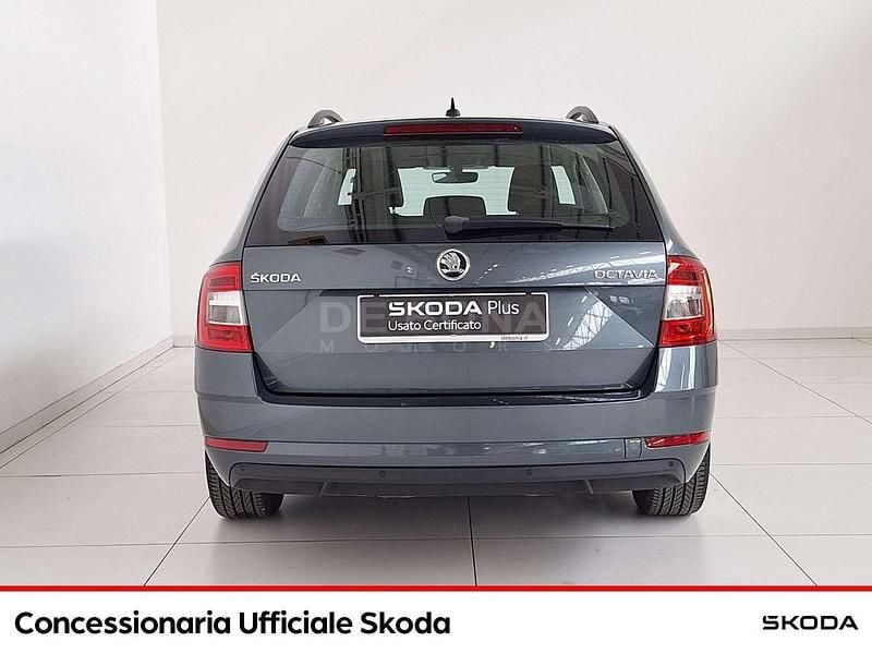 Usata Skoda Octavia Executive 116 CV (85 kW) 2019 Grigio Station wagon