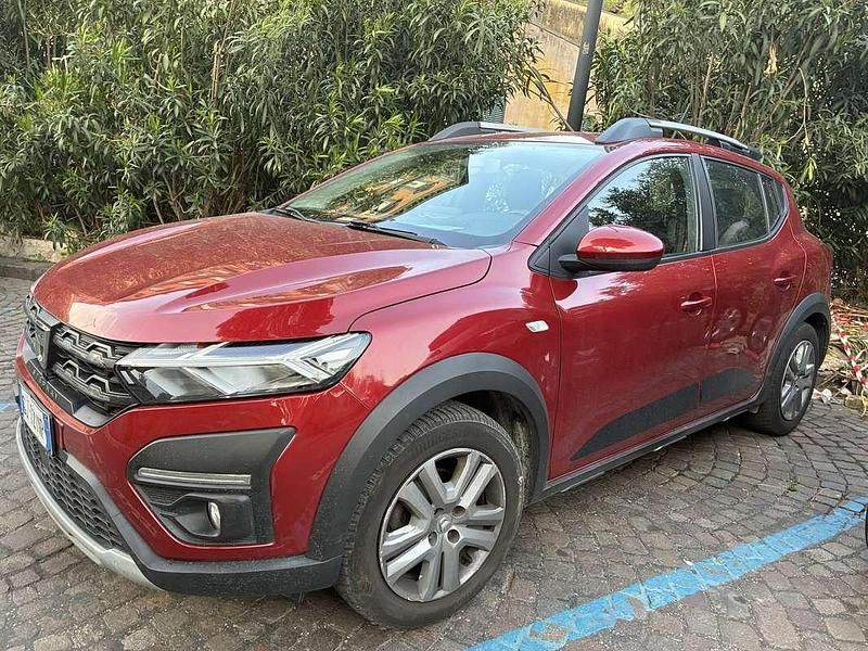 Usata Dacia Sandero Comfort 101 CV (74 kW) 2022 Rosso Berlina